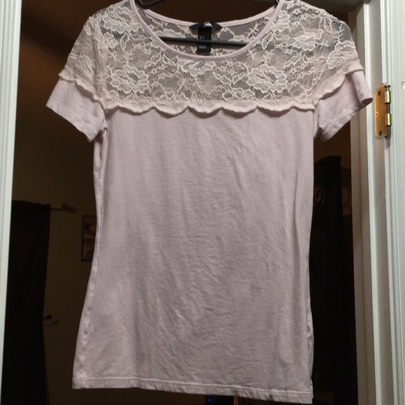 H&M Tops - H&M lace top